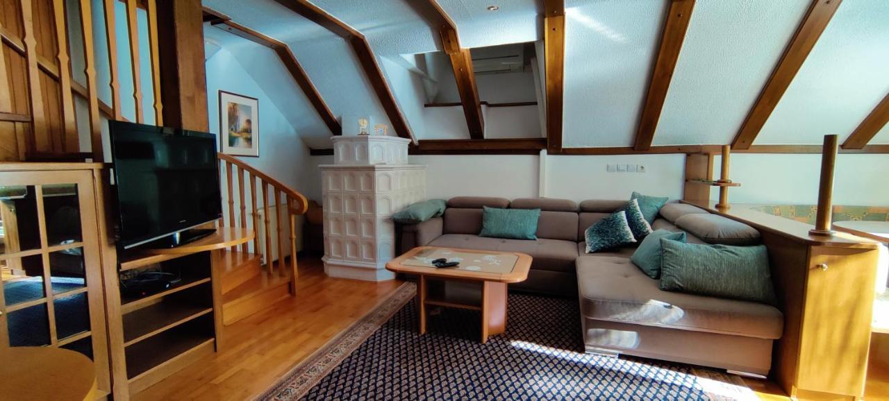Guesthouse Pri Zalogarju ゴレンスカ地方 エクステリア 写真