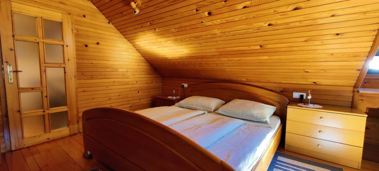 Guesthouse Pri Zalogarju ゴレンスカ地方 エクステリア 写真