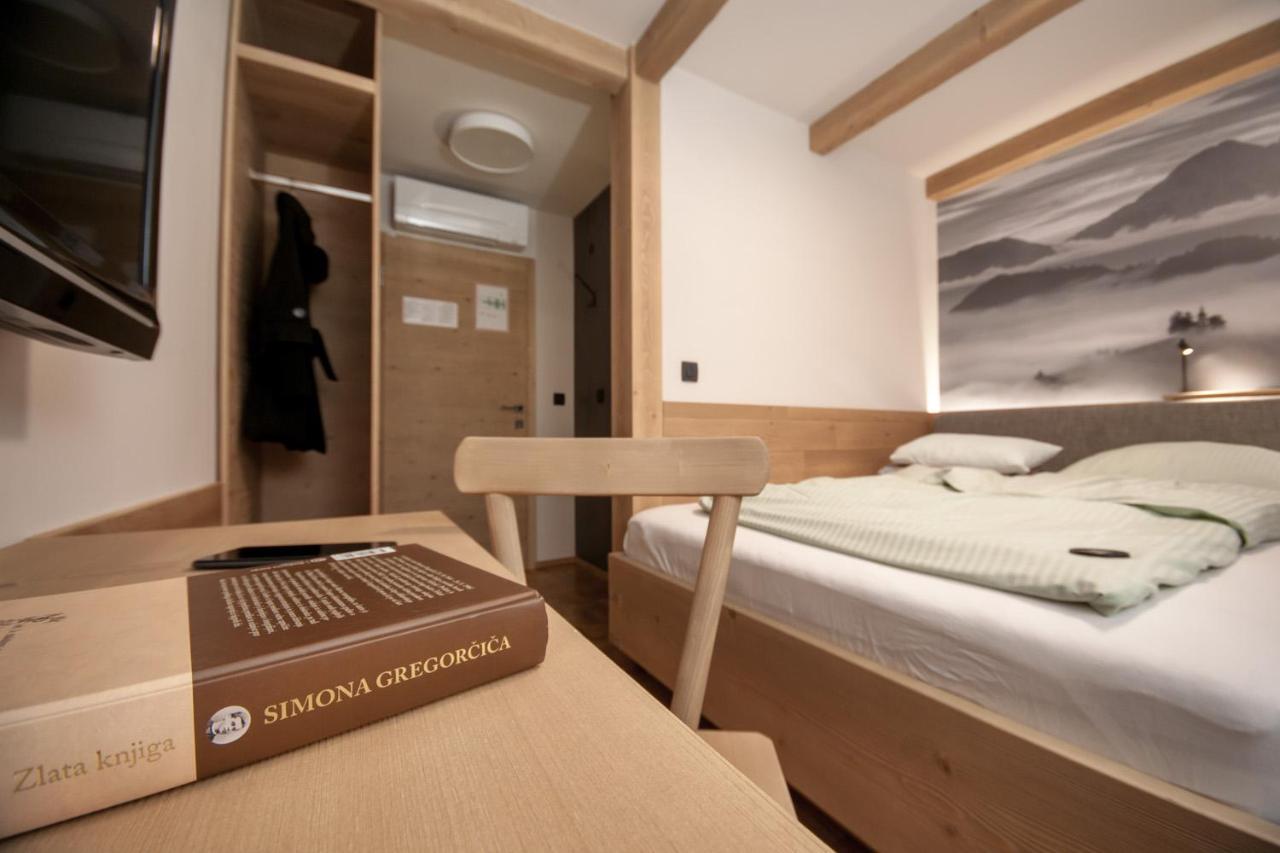 Guesthouse Pri Zalogarju ゴレンスカ地方 エクステリア 写真