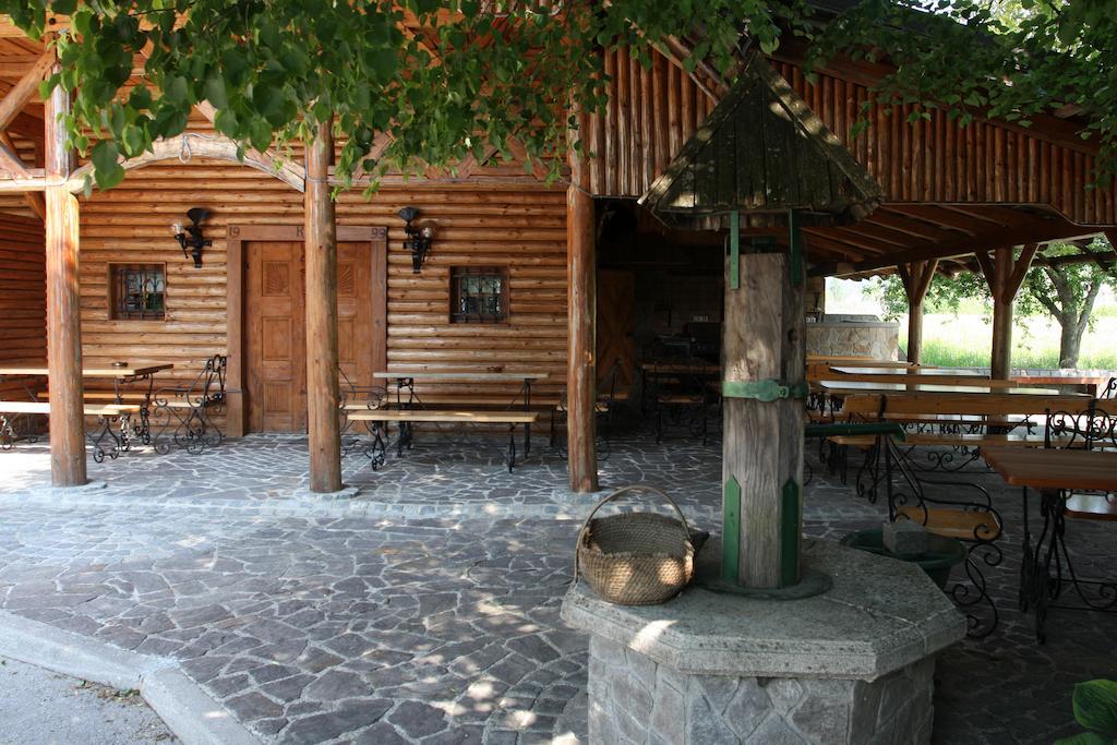 Guesthouse Pri Zalogarju ゴレンスカ地方 エクステリア 写真