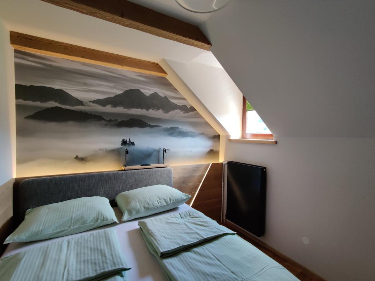 Guesthouse Pri Zalogarju ゴレンスカ地方 エクステリア 写真